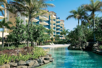 oaks sunshine coast seaforth resort