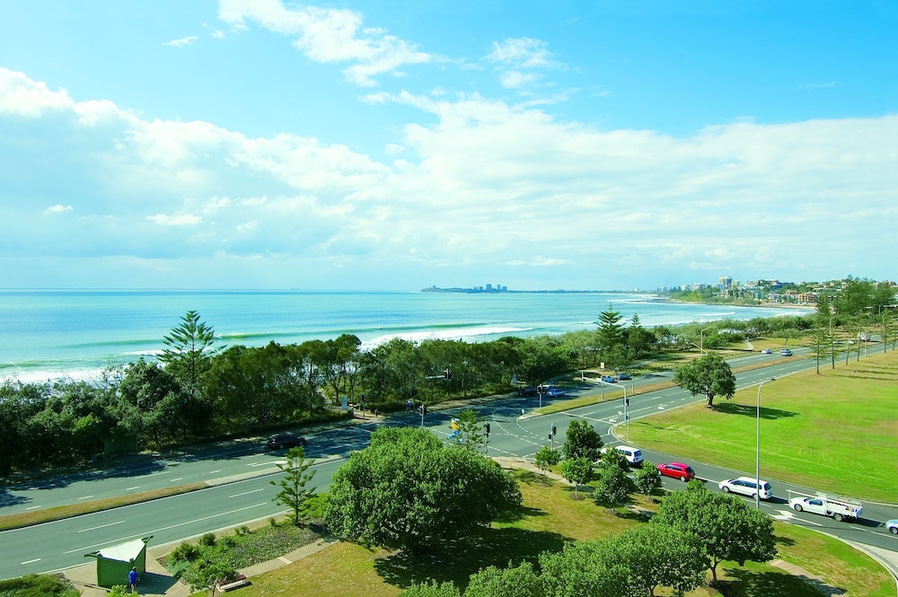 oaks sunshine coast seaforth resort