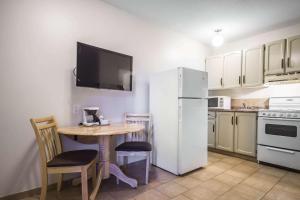 econo lodge vernon