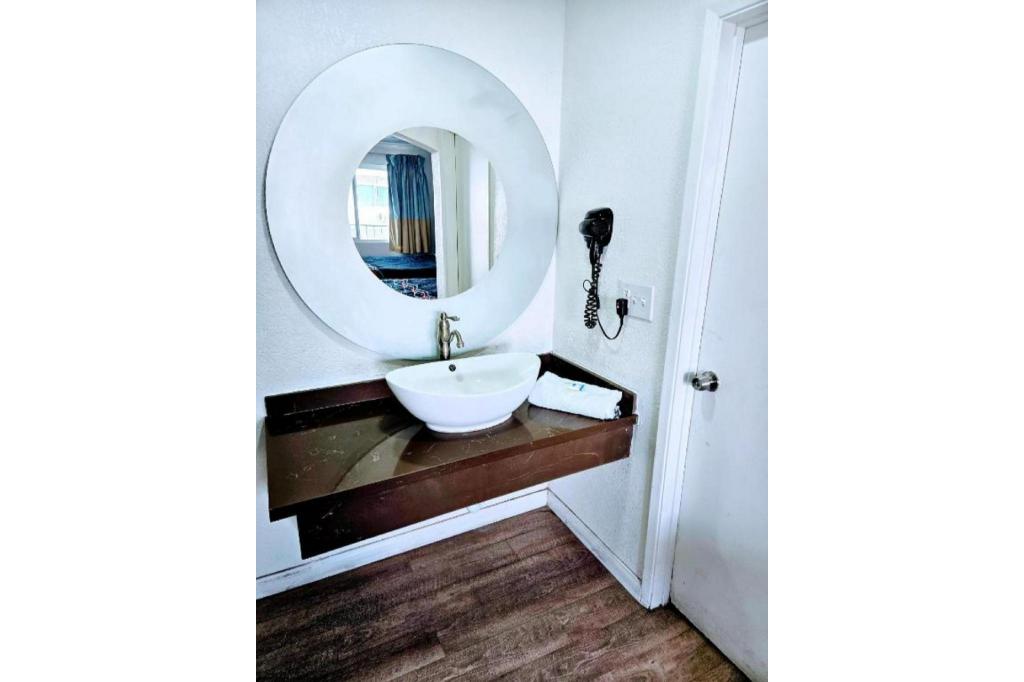 hotel ridgecrest an extended stay studios