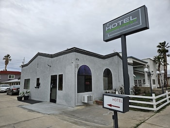 hotel ridgecrest an extended stay studios