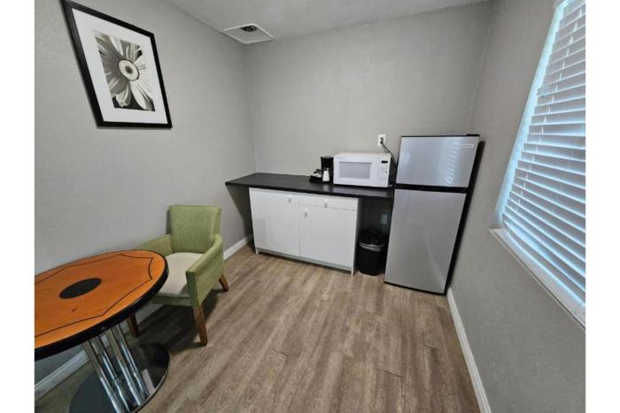 hotel ridgecrest an extended stay studios