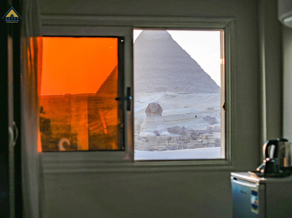 egypt pyramids inn