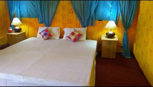 knaygoh kinner camps