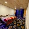 Hotel Lake Side,Durgjan>>Srinagar,2 star