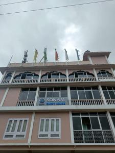 vamoose sonam guest house tawang