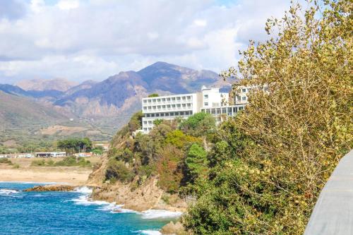 hotel roc e mare