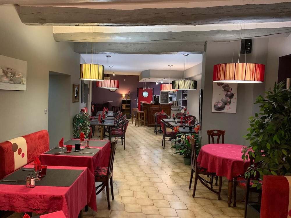 Logis Hôtel La Bastide D'entraigues,Avignon>>Althen-Des-Paluds,3 star