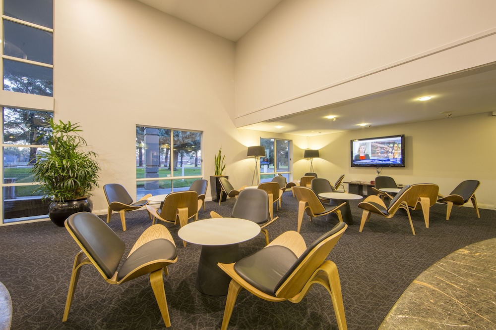 ibis styles canberra