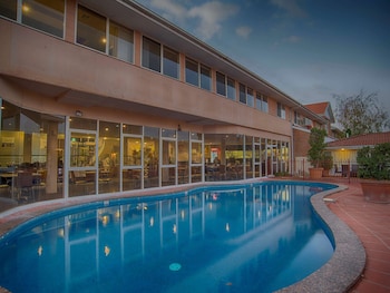 ibis styles canberra