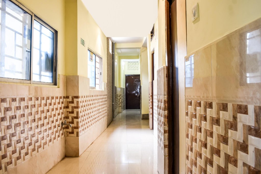 Spot On 67663 Hotel Maharaja,Rourkela>>Panposh,2 star