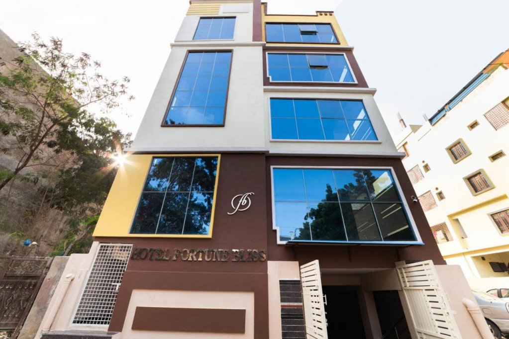 Fortune Heights,Shamshabad>>Hyderabad,3 star