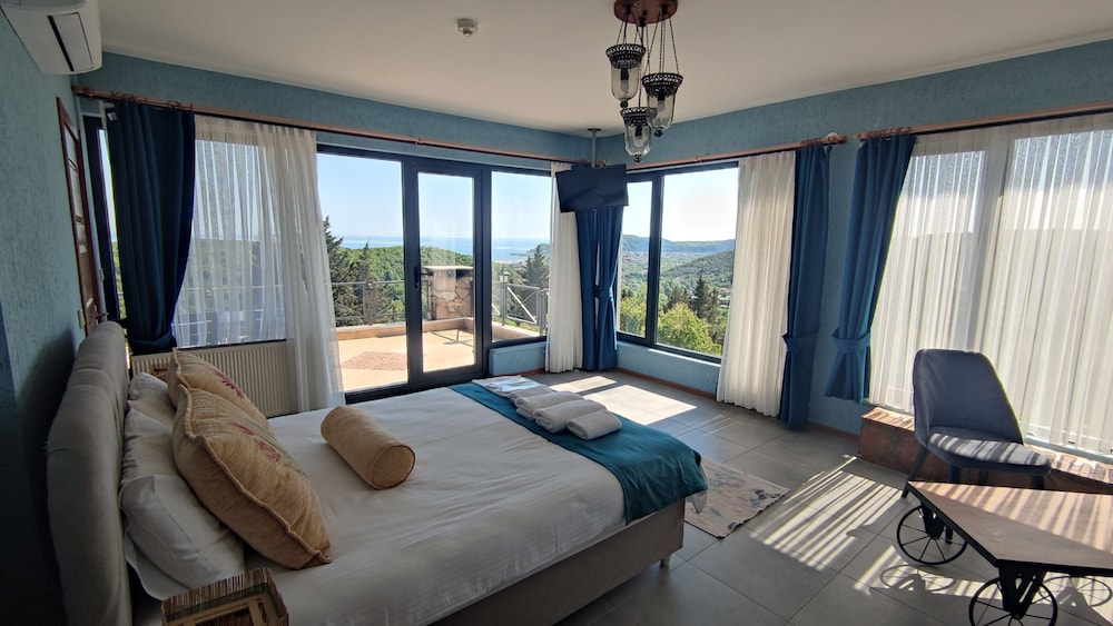 agva stone house boutique