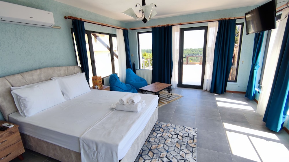 agva stone house boutique