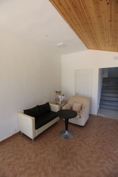 villa shehu