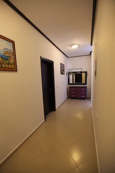 villa shehu