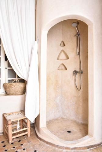 riad lyon mogador