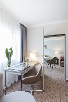 crowne plaza berlin city centre by ihg