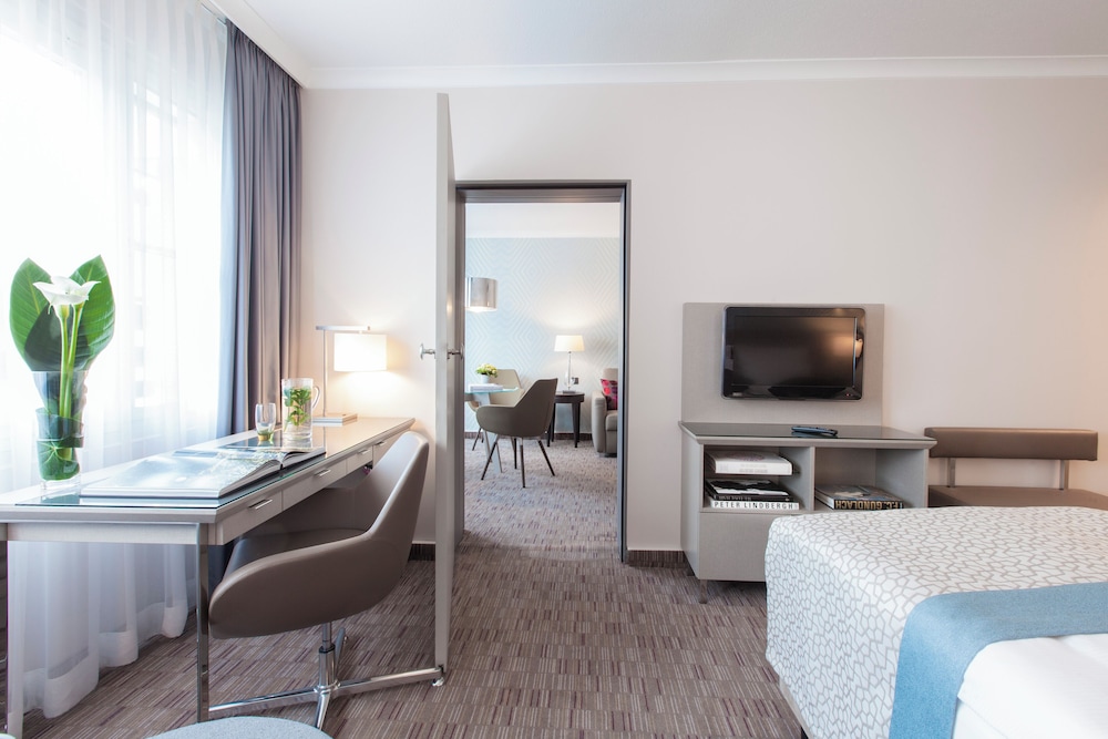 crowne plaza berlin city centre by ihg