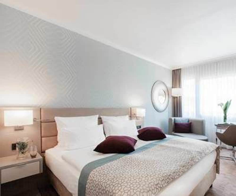 crowne plaza berlin city centre by ihg