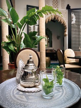 Riad Dar Lalzohra,Leghrabliya>>Rabat,5 star