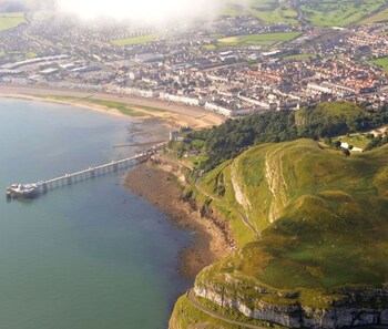 wrexham central stay apartment seven