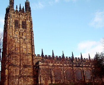 wrexham central stay apartment seven