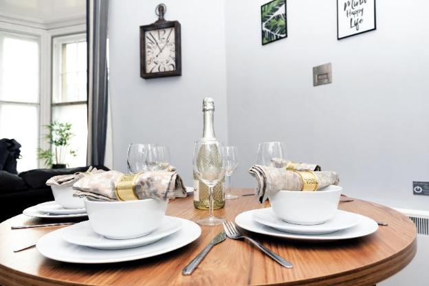 wrexham central stay apartment seven