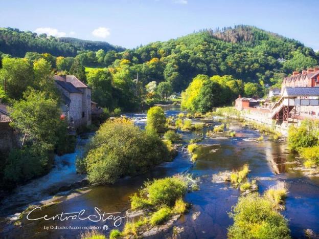 wrexham central stay apartment seven