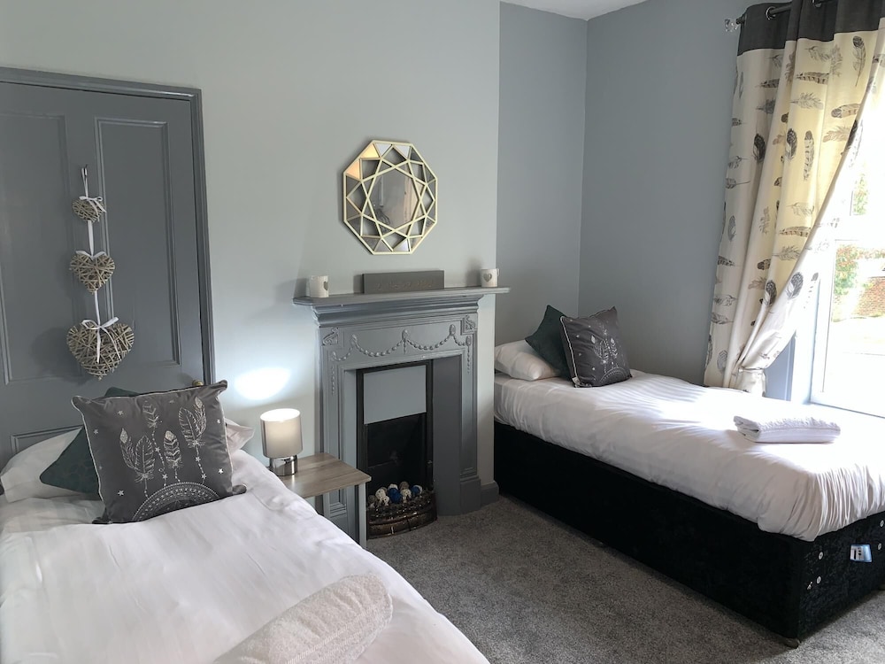 the clifford gathering sleeps up to 10