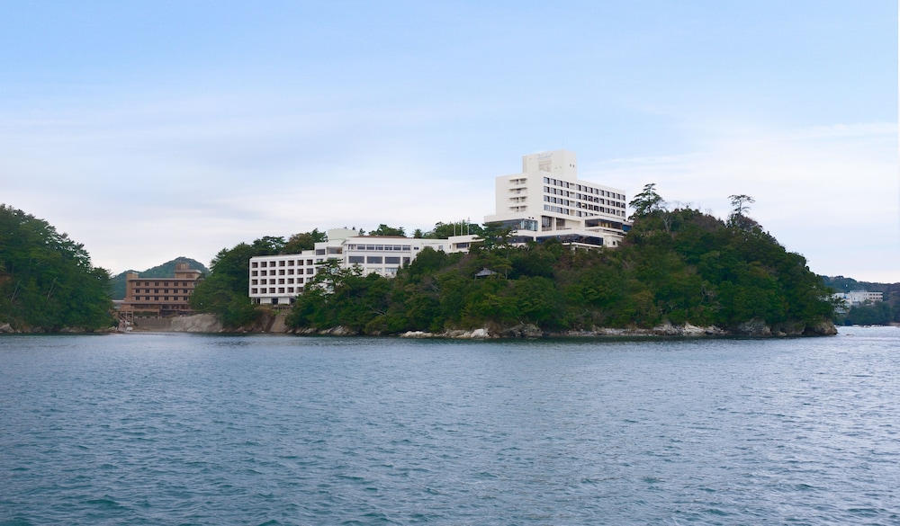 toba hotel international