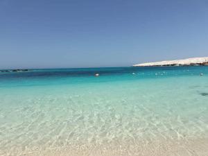 marseilia beach 4 families only