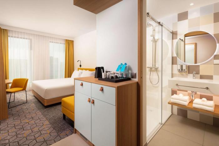 hampton by hilton lodz city center