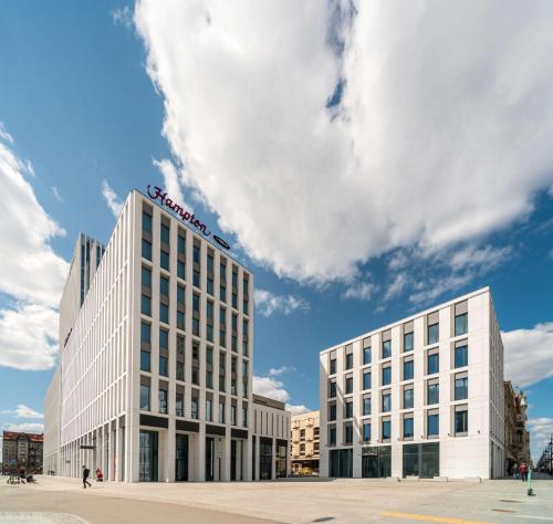 hampton by hilton lodz city center