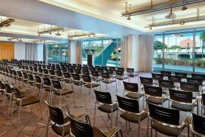 cape town marriott hotel crystal towers