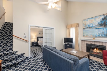 residences at daniel webster