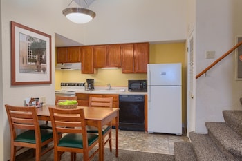 residences at daniel webster
