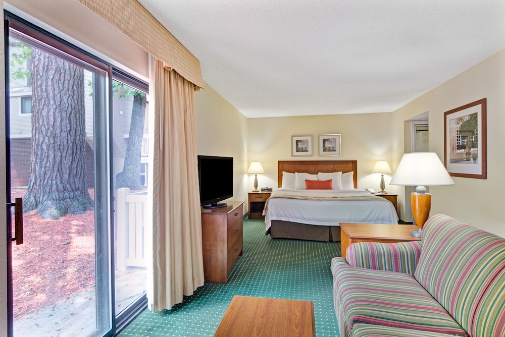 residences at daniel webster