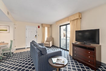 residences at daniel webster