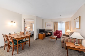 residences at daniel webster