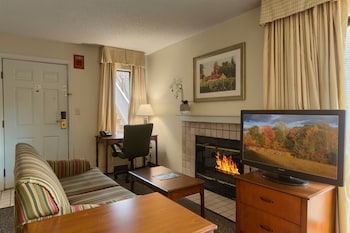 residences at daniel webster