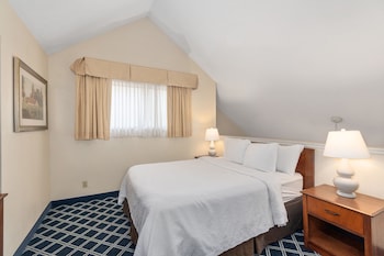 residences at daniel webster