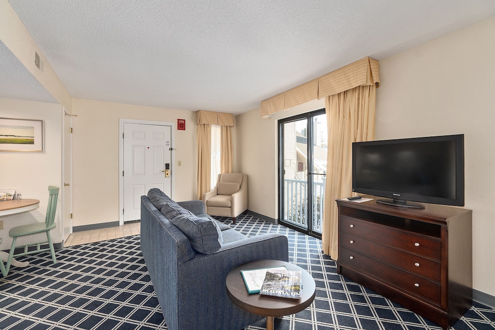 residences at daniel webster