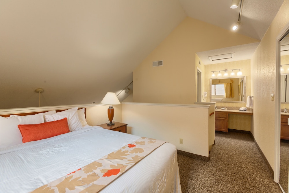 residences at daniel webster