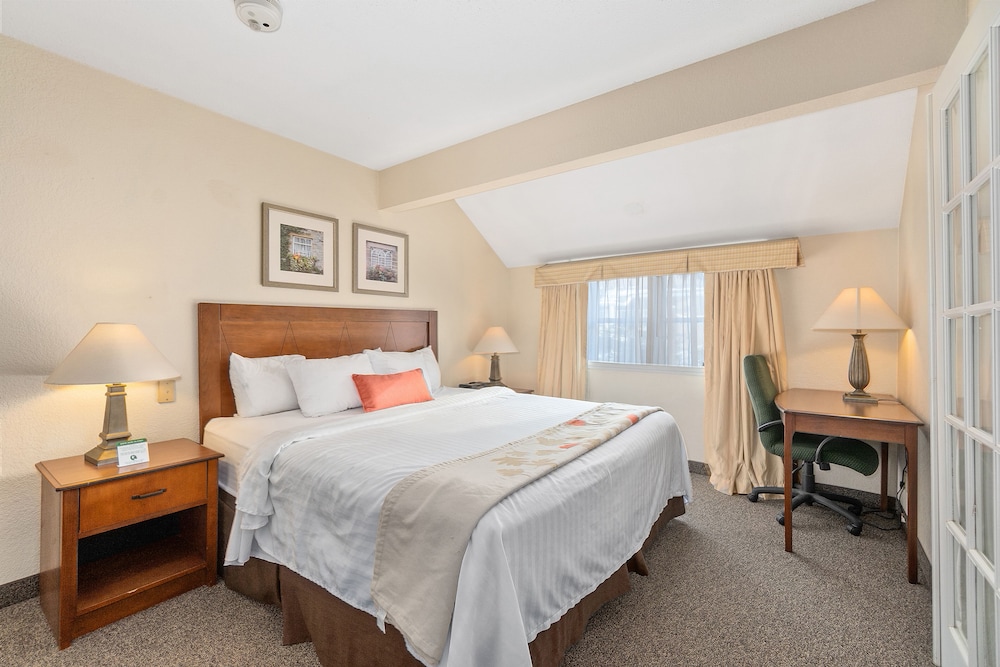 residences at daniel webster