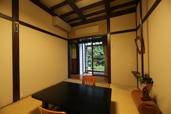 momijiya bekkan kawanoiori