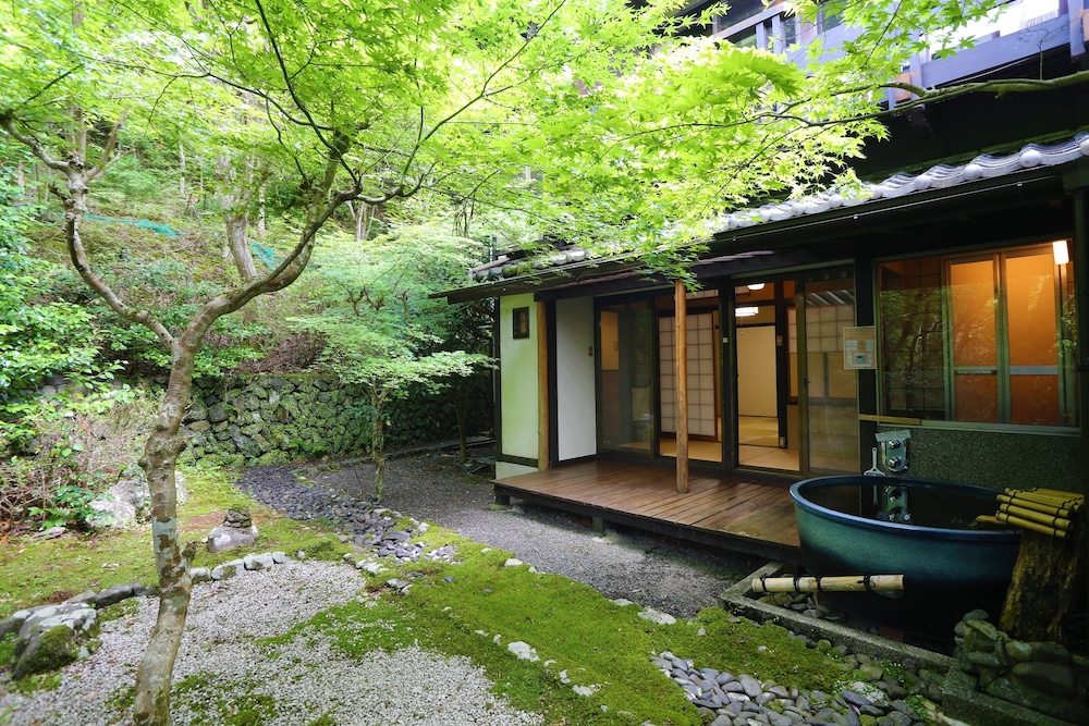 momijiya bekkan kawanoiori