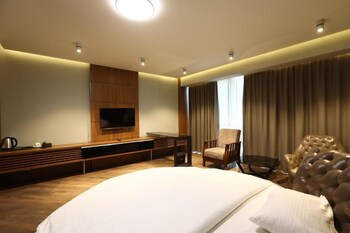 golden palace hotel