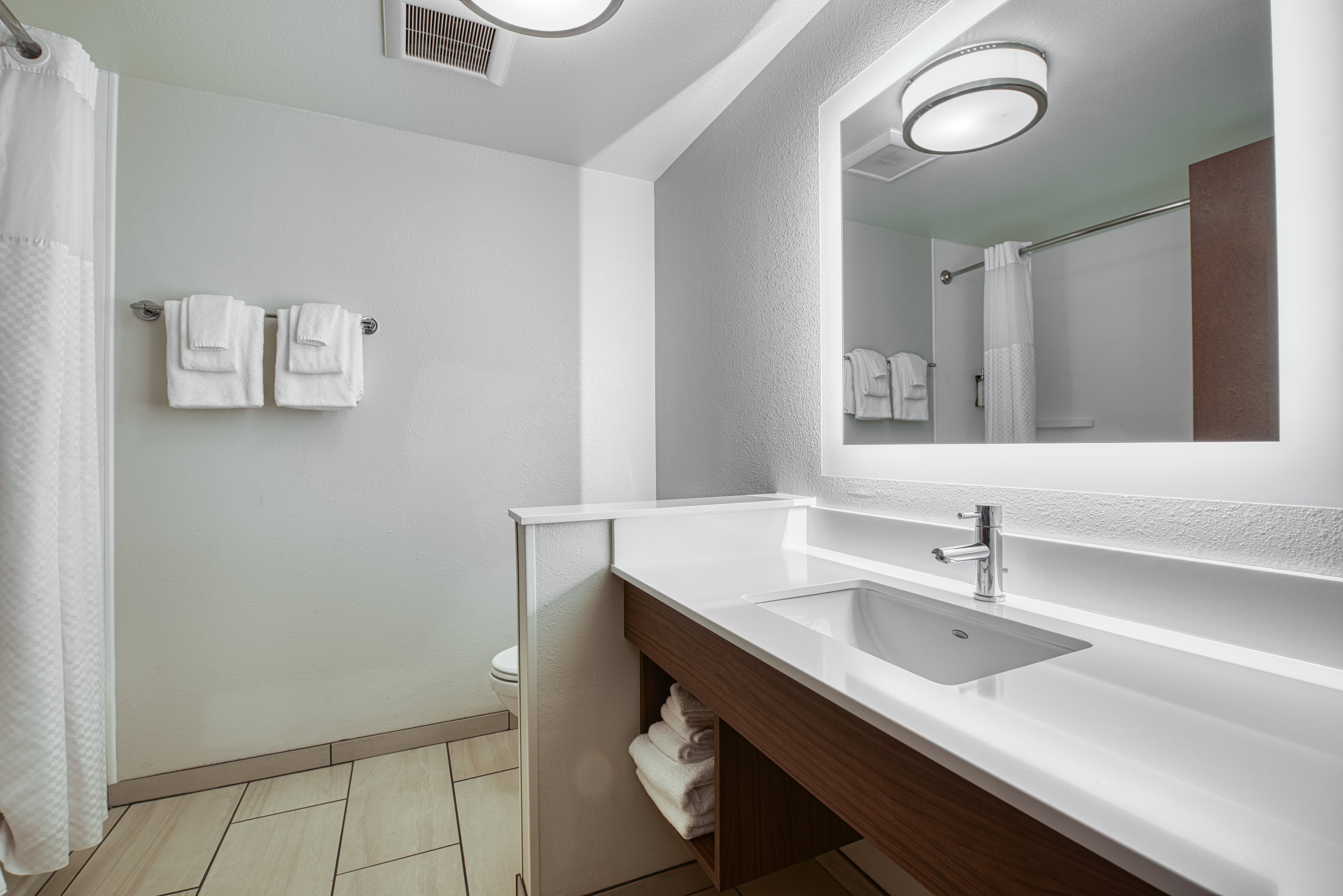 holiday inn express and suites manitou springs an ihg hotel