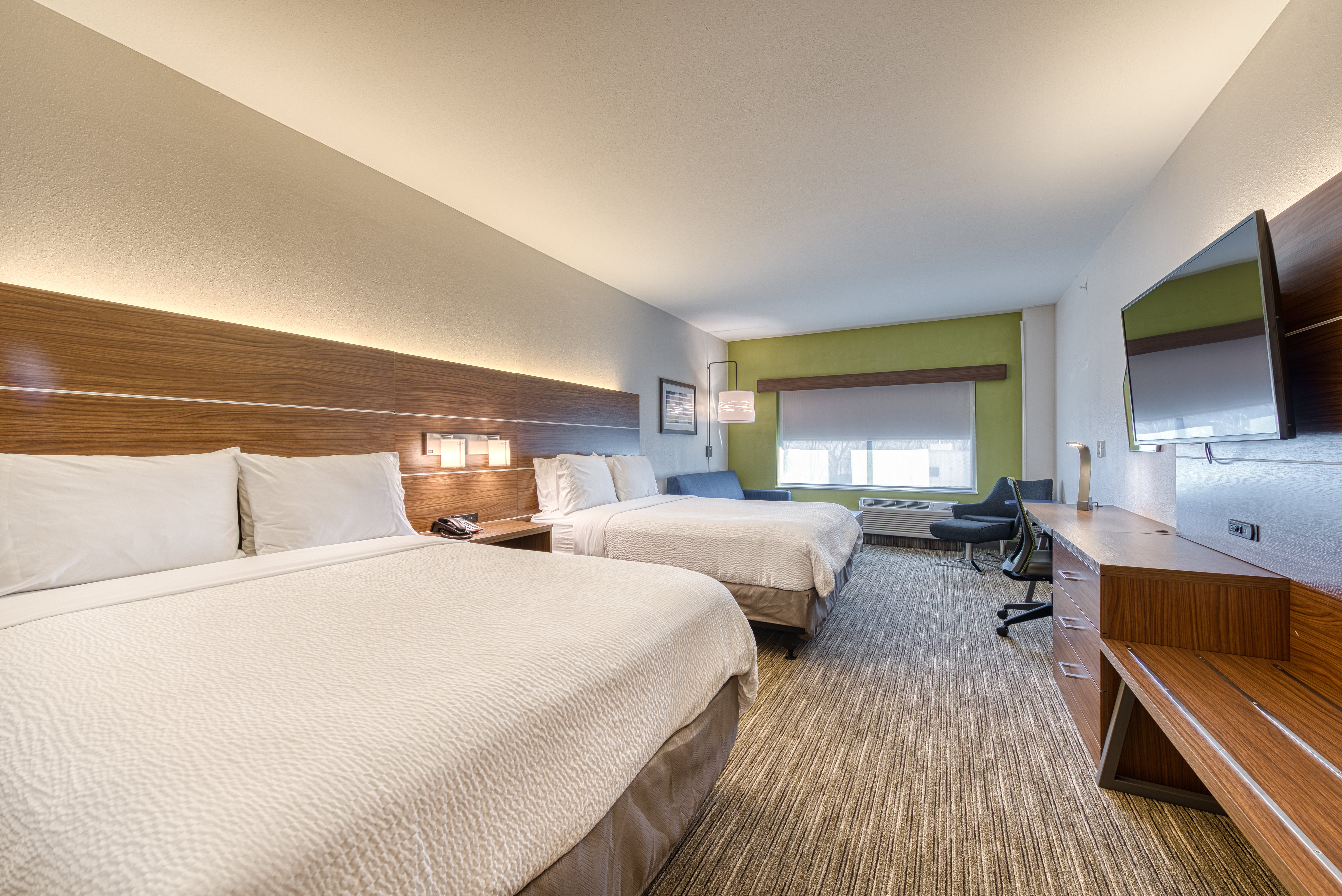 holiday inn express and suites manitou springs an ihg hotel